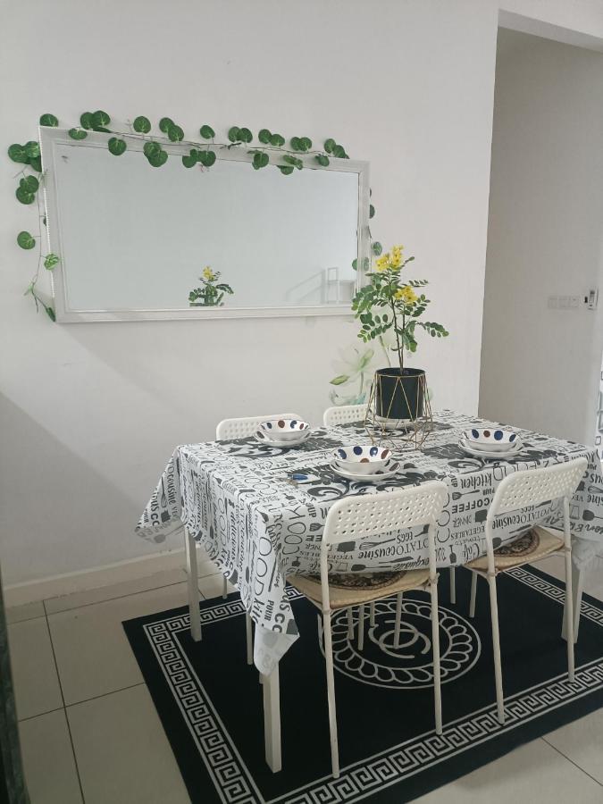 Cikta'Z Homestay Southville City Bangi Kampong Tangkas Dış mekan fotoğraf